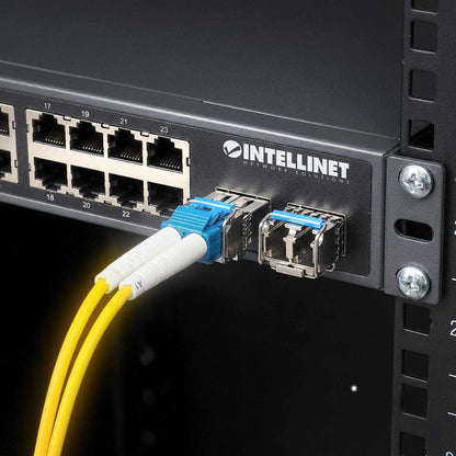 Switch PoE+ de 24 puertos Gigabit con 2 puertos SFP Image 8